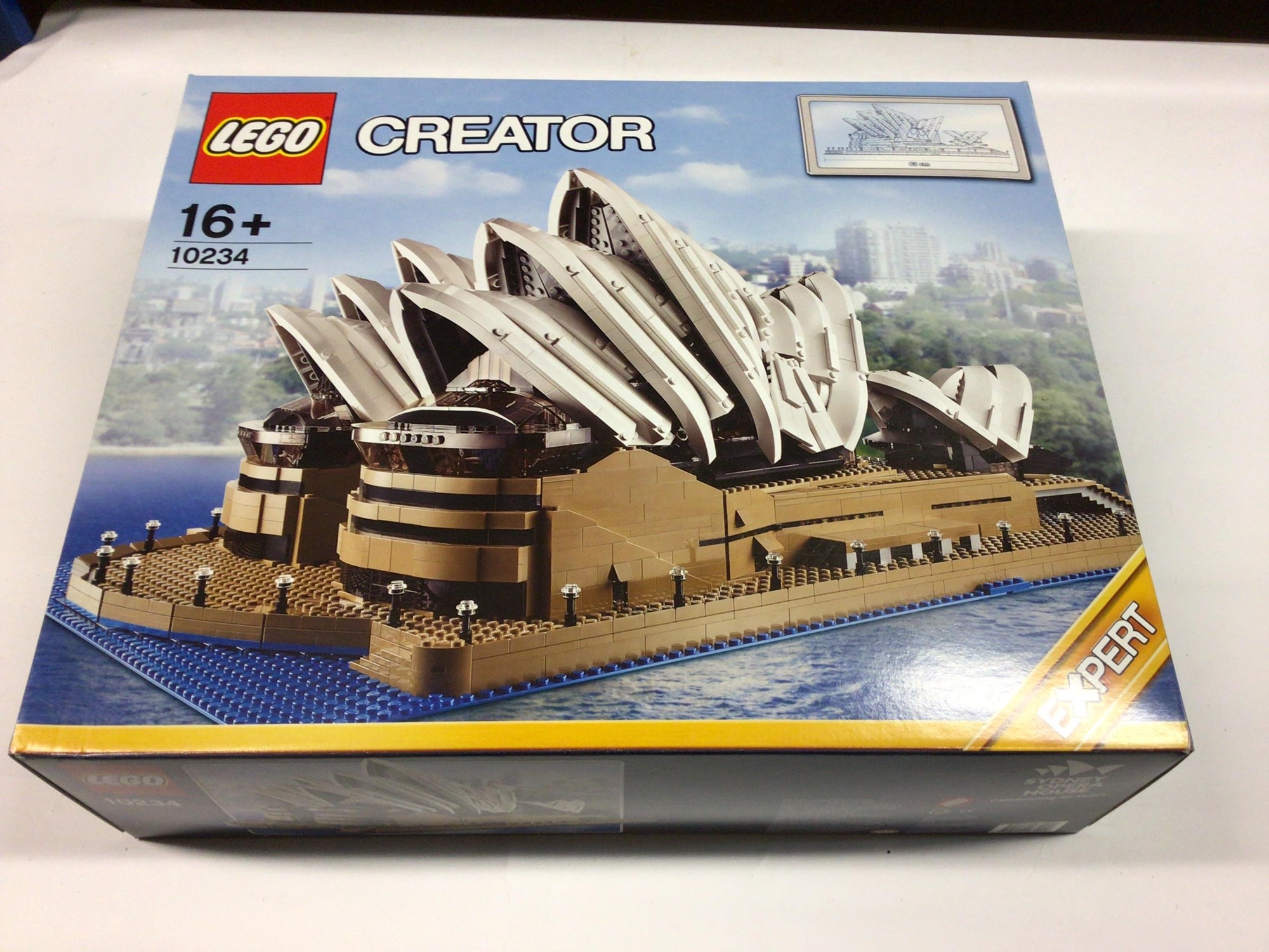 Lego 10234 Sydney Opera House, with instructions, Boxed