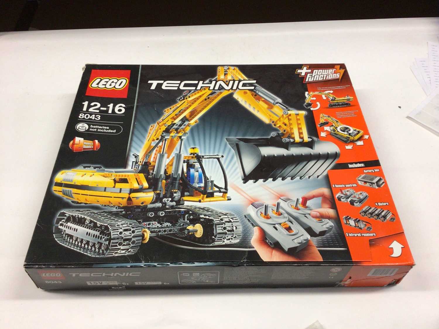 Lot 48 - Lego Technic 8042 Motorised Crawler with instructions, Boxed