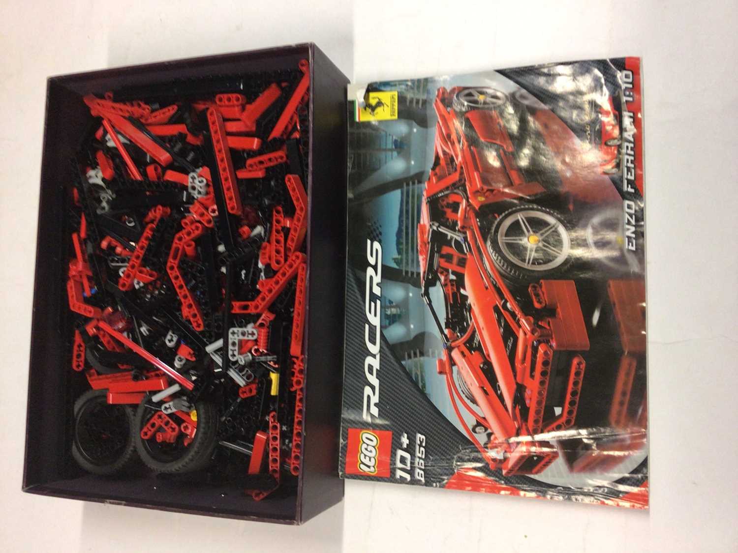 Lot 75 - Lego 8653 Ferrari Enzo with instructions, no box