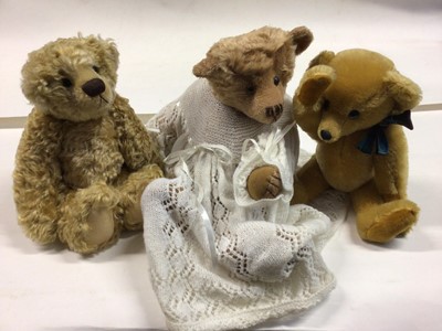 Lot 103 - Teddy Bears - Modern designers and artist bears.  Makers include Beechfield Bears, Malvern Bears, Forever Bear, Button Bear, Kathleen Ann Holian etc.  Limited edition and mostly with swing tags.