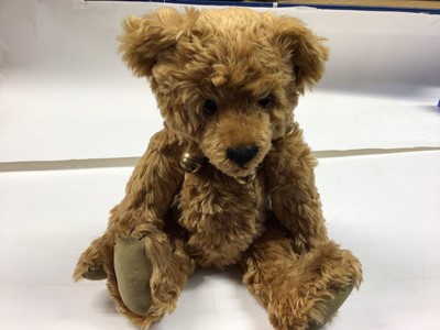 Lot 111 - Teddy Bears - Modern designers and artist bears. Three large bears Hugo 1 of 1 by Kathleen Ann Holian, TeddyStyle 11 of 25, Baxter by Deans Rag Book. Limited edition two with swing tags.