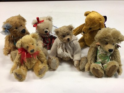 Lot 113 - Teddy Bears - Modern designers and artist bears. Smaller size bears makers include Mother Hubbard, Spellbound Bears,  M Limited edition with swing tags.