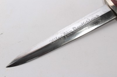 Lot 903 - Nazi SA men's dress dagger with etched blade 'Alles Fur Deutschland', marked RZM M7/66 1942 in original brown painted metal scabbard