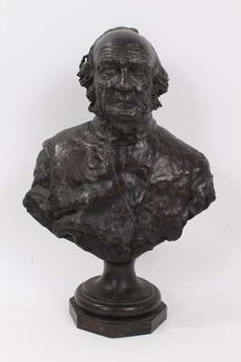 Lot 382 - Giuseppe Renda (1859/62-1939) bronze bust of a Gentleman, probably Gladstone, signed