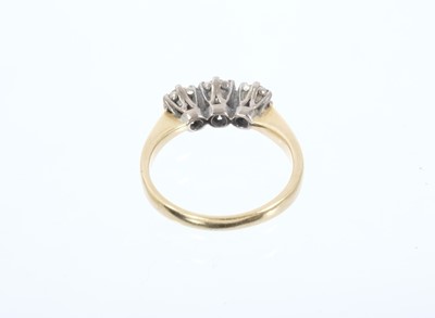 Lot 313 - Diamond three stone ring