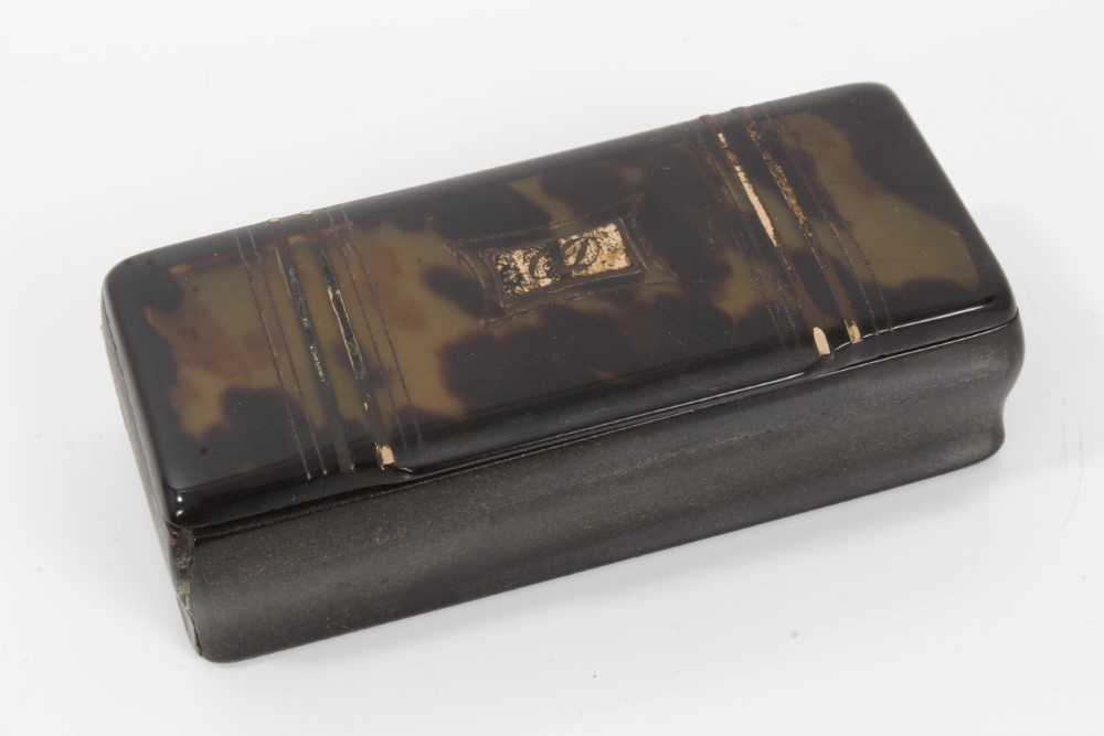 Lot 522 - Regency tortoiseshell snuff box and carved