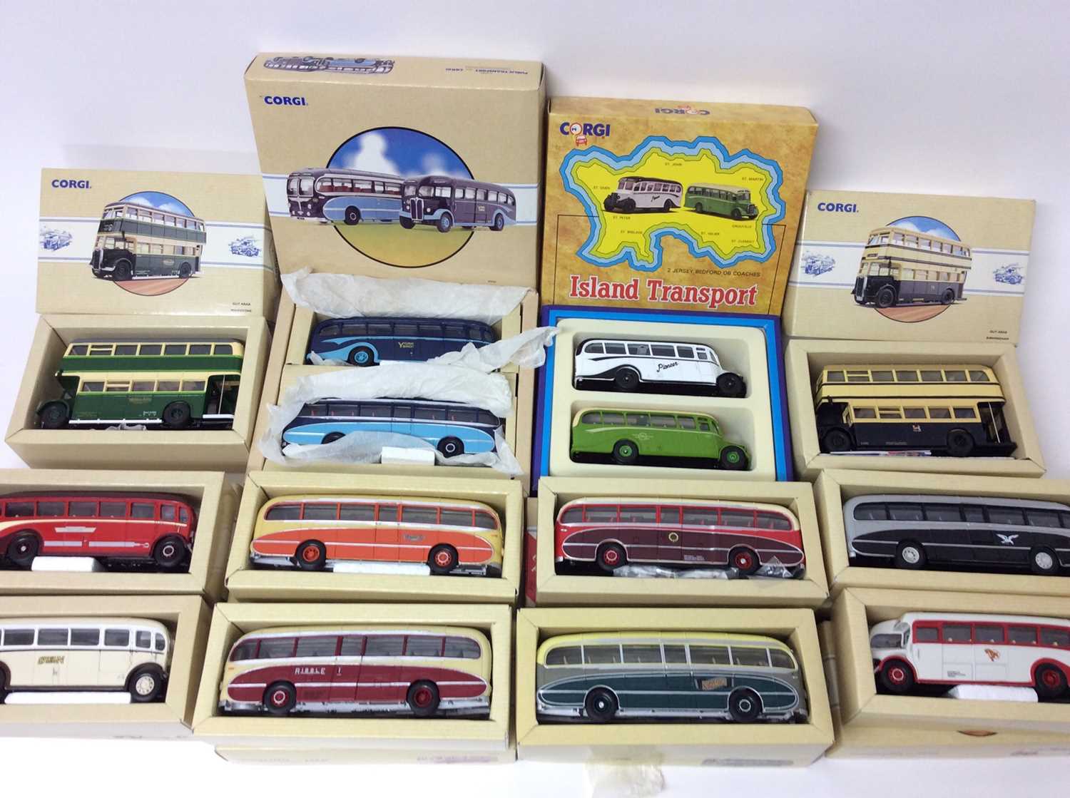 Lot 119 - Corgi Classics boxed selection of buses including larger sets (12)