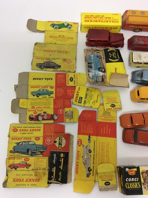 Lot 132 - Diecast boxed and unboxed selection of early Dinky models- both boxes and cars are in very poor condition and ideal for repainting (Qty)