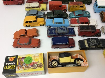 Lot 132 - Diecast boxed and unboxed selection of early Dinky models- both boxes and cars are in very poor condition and ideal for repainting (Qty)