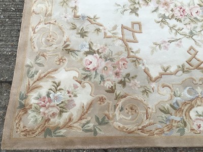 Lot 1018 - Aubusson style rug