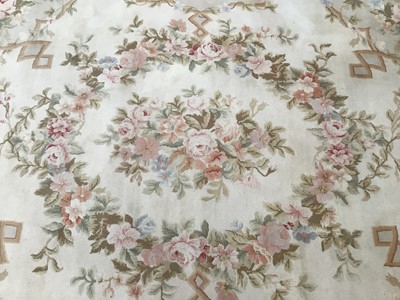 Lot 1018 - Aubusson style rug