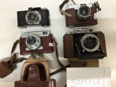 Lot 259 - Quantity of vintage cameras including Zeiss, Kodak, Balda, Agifold, Werra and others