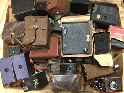 Lot 263 - Large quantity of box cameras and other simple cameras by Kodak, Ensign, Erneman and others