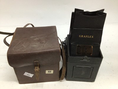 Lot 269 - Three early plate cameras, one by Goerz together with an early Groflex and various film holders