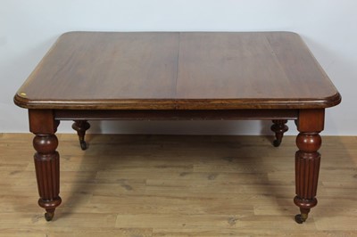 Lot 1499 - Victorian mahogany extending dining table