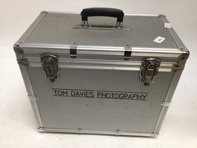 Lot 276 - Lot of photographic accessories including light meters, viewing loupes, hoods and other items in an aluminium flight case