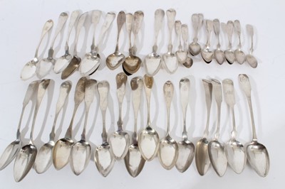 Lot 457 - American silver for appraisal 12 teaspoons 26 table spoons