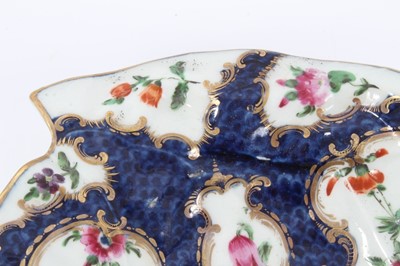 Lot 6 - Pair of Worcester leaf-shaped dishes, c.1770