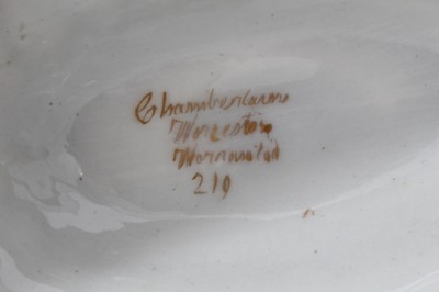 Lot 10 - Chamberlain's Worcester sucrier, c.1800