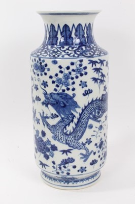 Lot 53 - Large Chinese blue and white vase