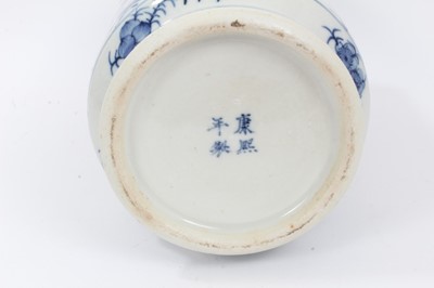 Lot 53 - Large Chinese blue and white vase