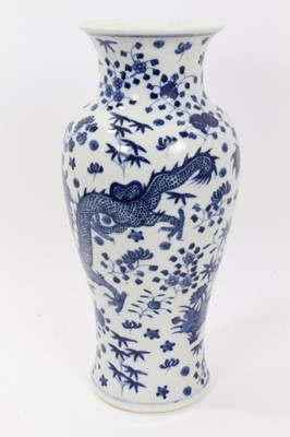 Lot 54 - Large Chinese blue and white vase