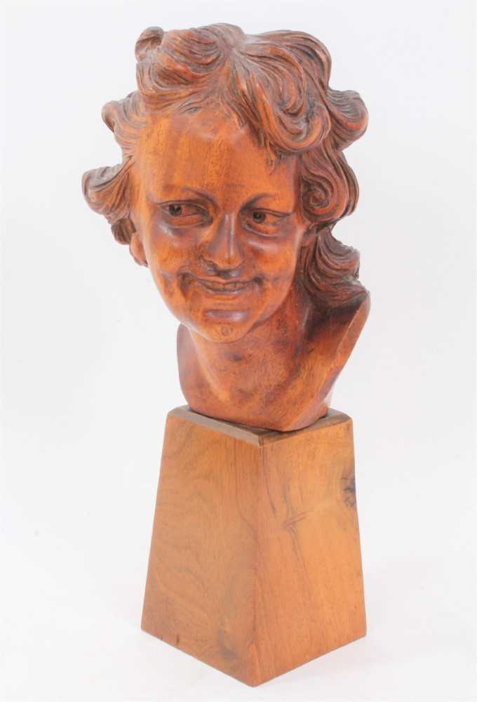 Lot 425 - Good quality Art Deco period carved wooden bust of a woman