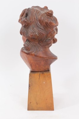 Lot 425 - Good quality Art Deco period carved wooden bust of a woman