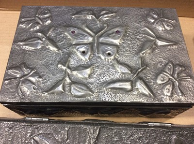 Lot 509 - Two pewter jewellery boxes with contents