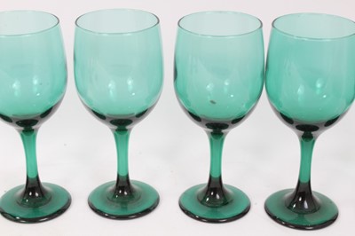 Lot 105 - Collection of green glassware
