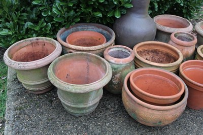 Lot 862 - A collection of terracotta garden pots (13)