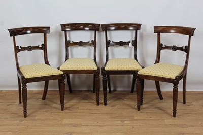 Dining chairs with on sale mahogany legs