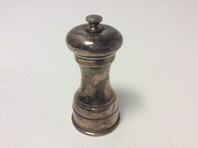 Lot 226 - Elizabeth II silver pepper grinder of conventional form, (Sheffield 1971), maker B D, 10.5cm in height