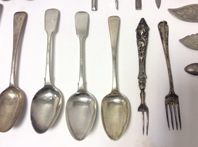 Lot 232 - Victorian silver butter knife with engraved decoration and mother of pearl handle, (Sheffield 1898), together with another Victorian silver butter knife (Birmingham 1899) and group of silver and wh...