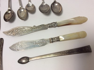 Lot 232 - Victorian silver butter knife with engraved decoration and mother of pearl handle, (Sheffield 1898), together with another Victorian silver butter knife (Birmingham 1899) and group of silver and wh...