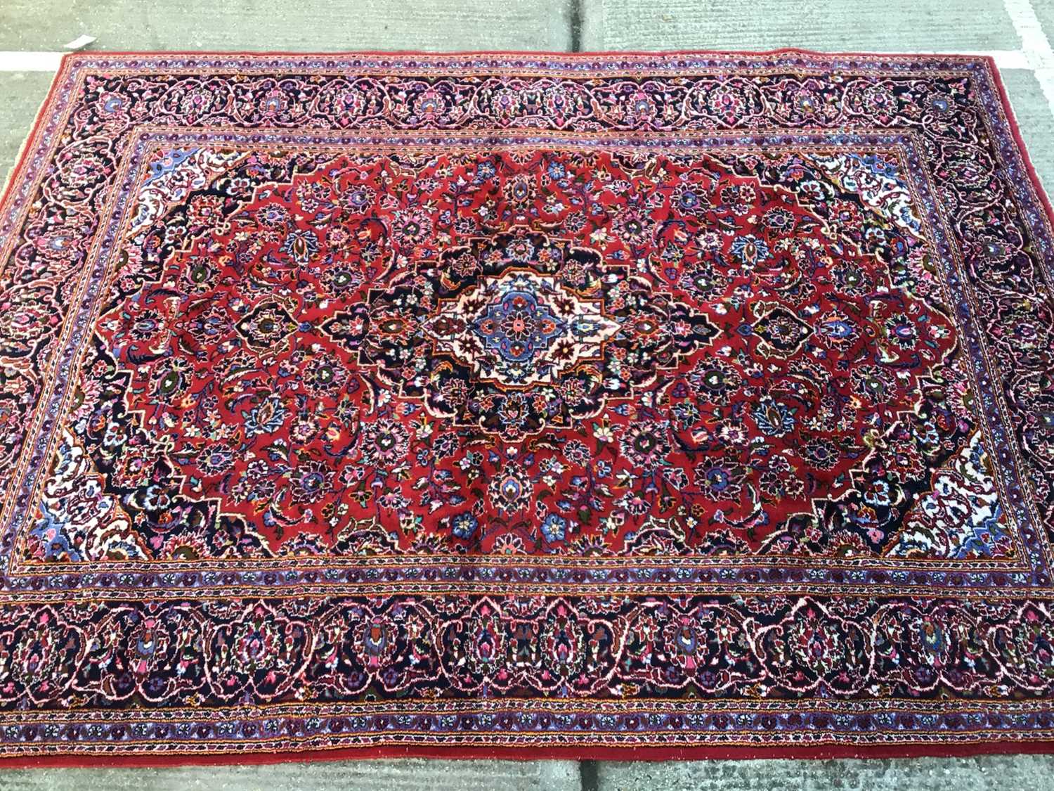 Lot 1021 - Large Heriz type carpet