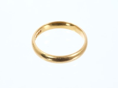 Lot 314 - 22ct gold wedding ring, Birmingham 1979, size P.