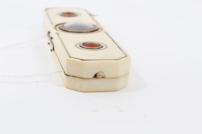 Lot 782 - Georgian ivory toothpick case