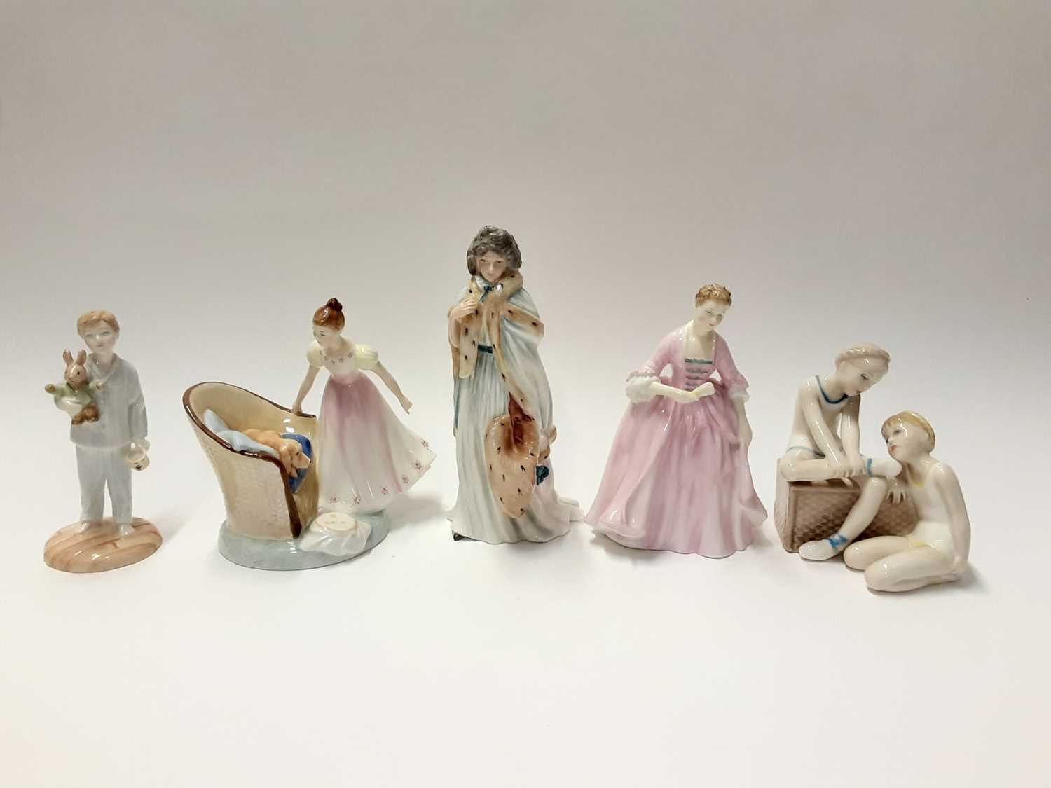 Lot 78 - Five Royal Doulton figures - Beat You To It HN2871, Ballet Class HN3134, A Hostess of Williamsburg HN2209, Countess Of Derby HN3442 and Lights Out HN4465