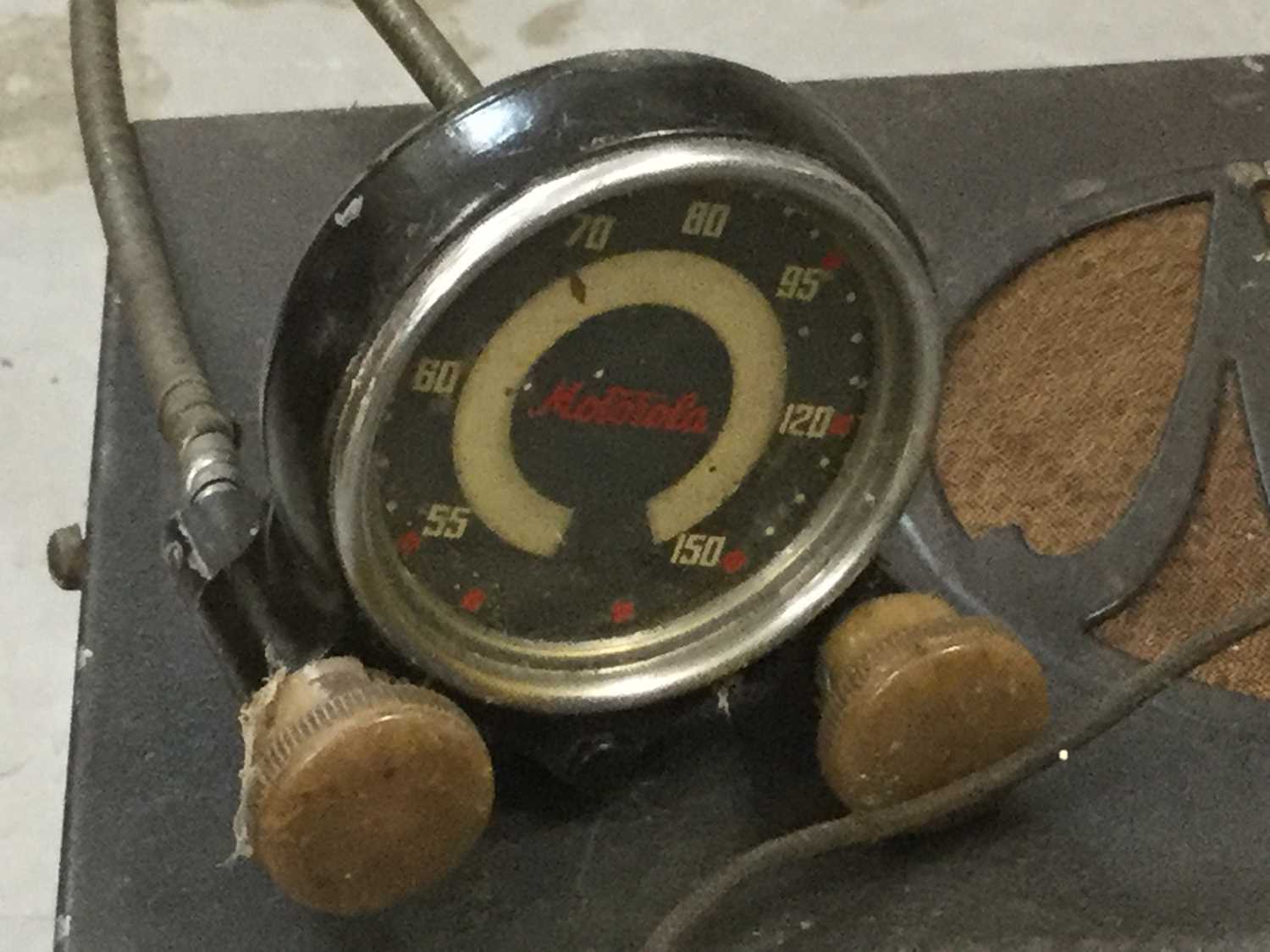 Lot 1263 Rare 1930s Motorola car radio with