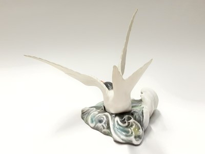 Lot 206 - Royal Crown Derby model of a Tern with outstretched wings