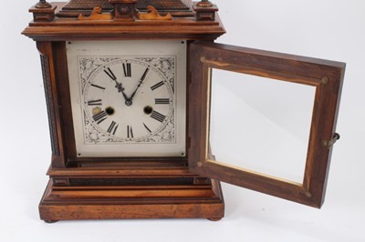 Lot 608 - Late 19th century German mantel clock