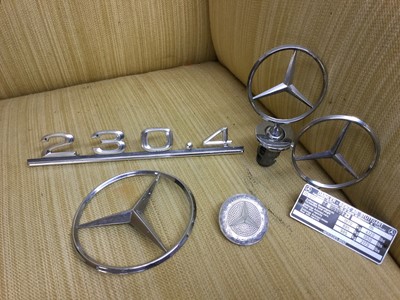 Lot 1279 - Mercedes- Benz 230.4 badge together with three point star bonnet badges and other Mercedes - Benz badges