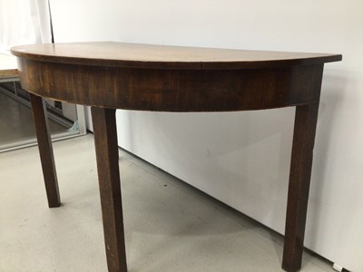 Lot 934 - Georgian mahogany D-end table