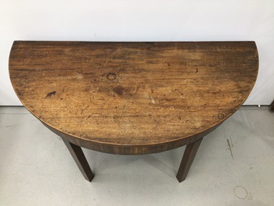 Lot 89 - Georgian mahogany D-end table