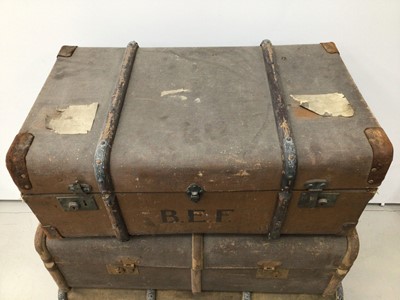 Lot 195 - Three vintage trunks