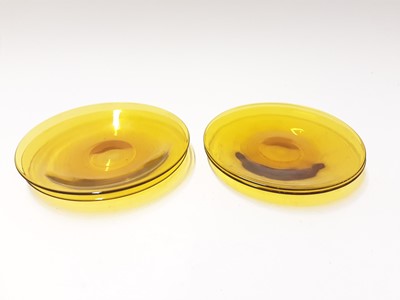 Lot 214 - Selection of Murano Venitian yellow glassware including pedestal bowl - 22 pieces