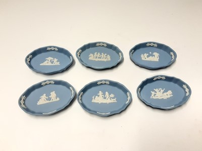 Lot 220 - Selection of Wedgwood Jasperware including trinket boxes and dishes depicting signs of the zodiac