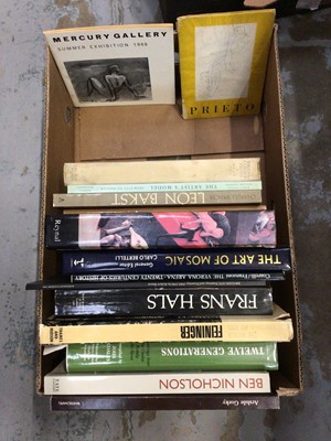 Lot 846 - One box of Art History books