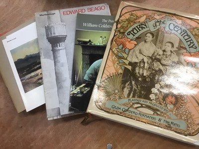 Lot 847 - Box of books, auction catalogues etc, including Christie's work of art from the Bute Collection, also Christie's Codex Leicesger, Sotherby's Arts from the Beatty Collection, fine copy of Sotherby's...